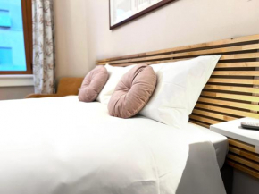 Mercadante Suite Central City